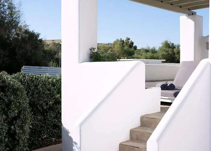 Golden Paros Chrisi Akti (Paros)